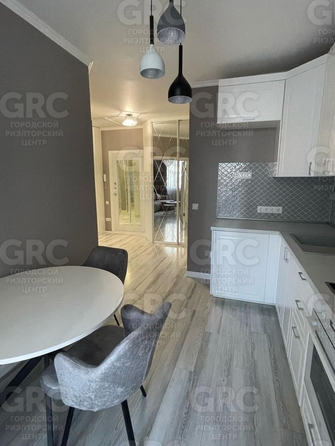 
  Продается 2-комн. квартира, 63.8 м², Трунова пер, д. 6
. Фото 8.