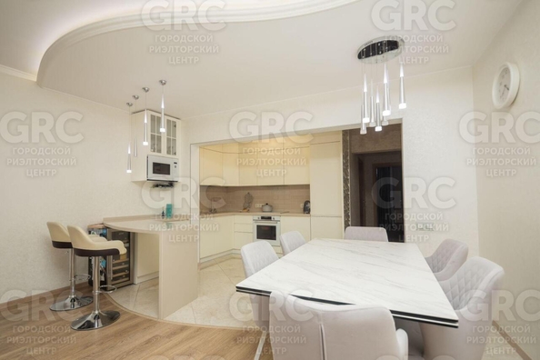 
  Продается 3-комн. квартира, 100 м², Горького ул, д. 87
. Фото 2.