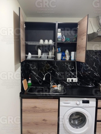 
  Продается 2-комнатный апартамент, 50 м², Глазунова ул, д. 8
. Фото 6.
