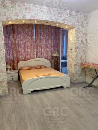 
  Продается 4-комн. квартира, 86.3 м², Глазунова ул, д. 8
. Фото 12.