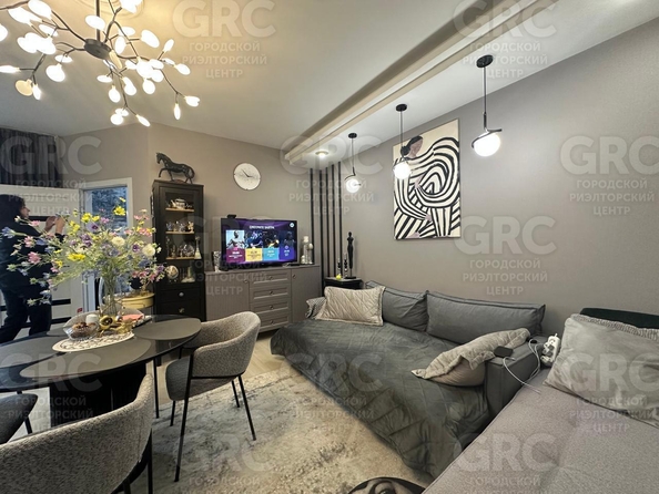 
  Продается 2-комн. квартира, 53 м², Горького ул, д. 87
. Фото 8.