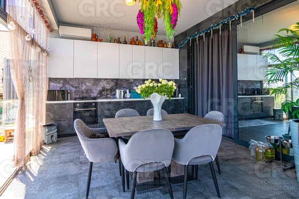 
  Продается дом, 330 м², Сочи
. Фото 12.