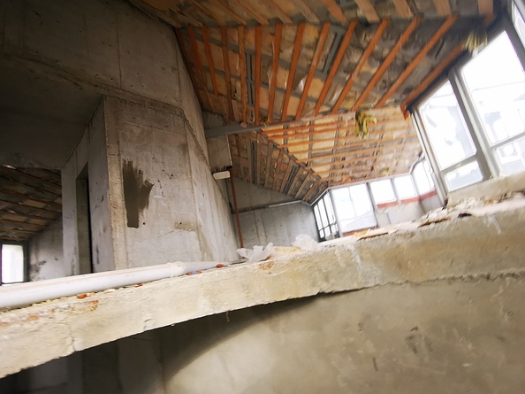 
  Продается 4-комн. квартира, 320 м², Лермонтова ул, д. 120
. Фото 3.