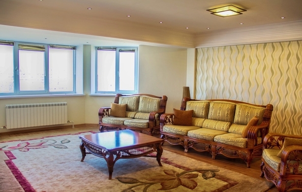 
  Продается 4-комн. квартира, 204 м², Владимирская ул, д. 146к1
. Фото 6.