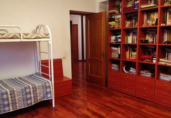 
  Продается 3-комн. квартира, 130 м², Терская ул, д. 79
. Фото 3.