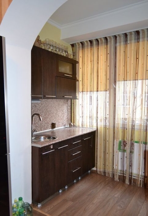 
  Продается 2-комн. квартира, 60 м², Лазурная ул, д. 18
. Фото 11.