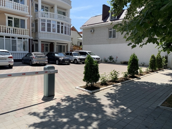 
  Продается 3-комн. квартира, 150 м², Крымская ул, д. 38
. Фото 2.