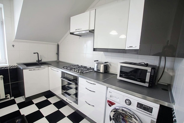 
  Продается 3-комн. квартира, 100 м², Крымская ул, д. 248
. Фото 15.