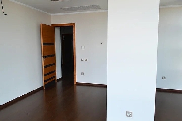 
  Продается 2-комн. квартира, 152 м², Революции пр-кт, д. 3
. Фото 6.