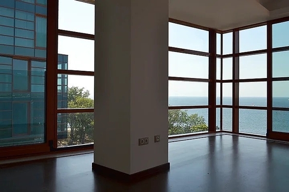 
  Продается 2-комн. квартира, 152 м², Революции пр-кт, д. 3
. Фото 7.