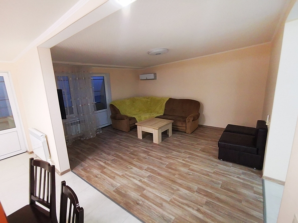
  Продается 3-комн. квартира, 96 м², Крымская ул, д. 272
. Фото 6.