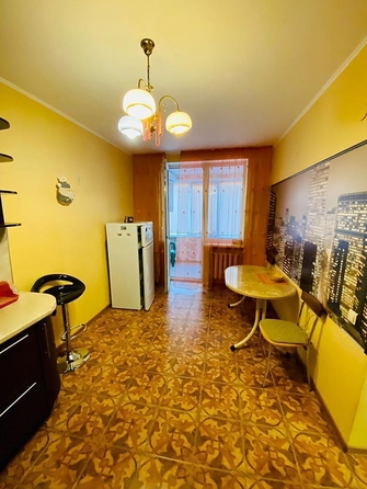 
  Продается 1-комн. квартира, 51 м², Лазурная ул, д. 18
. Фото 5.
