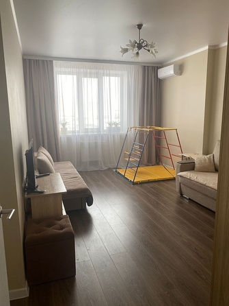 
  Продается 2-комн. квартира, 83 м², Владимирская ул, д. 144
. Фото 9.