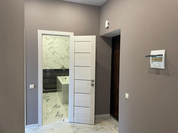 
  Продается 2-комн. квартира, 55 м², Ленина ул, д. 180к1
. Фото 3.