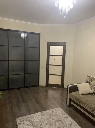 
  Продается 1-комн. квартира, 37 м², Омелькова ул, д. 28
. Фото 4.