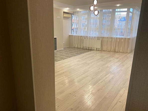 
  Продается 1-комн. квартира, 62 м², Промышленная ул, д. 9
. Фото 1.
