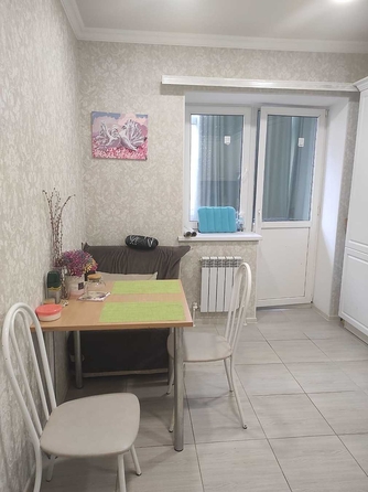 
  Продается 1-комн. квартира, 37 м², Ленина ул, д. 180к1
. Фото 2.
