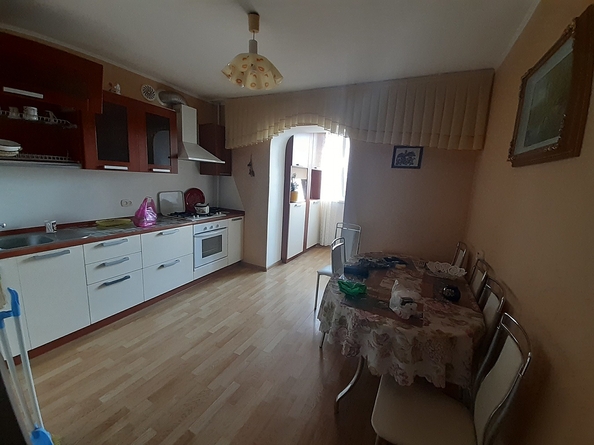
  Продается 4-комн. квартира, 78 м², Крымская ул, д. 190
. Фото 1.