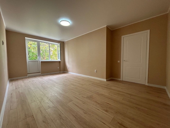 
  Продается 2-комн. квартира, 43 м², Толстого ул, д. 60
. Фото 3.