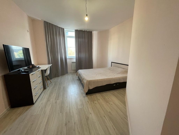 
  Продается 2-комн. квартира, 60 м², Ленинградская ул, д. 81
. Фото 11.