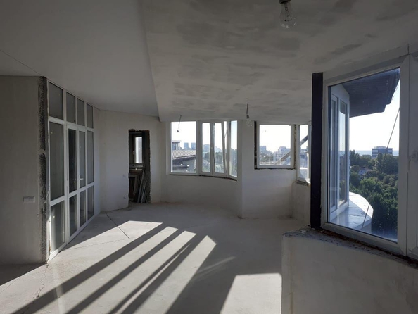 
  Продается 2-комн. квартира, 130 м², Крымская ул, д. 272
. Фото 7.