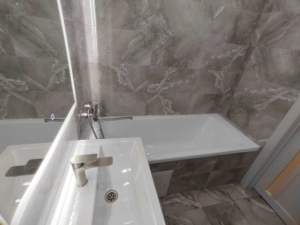 
  Продается 1-комн. квартира, 42 м², Владимирская ул, д. 142
. Фото 12.