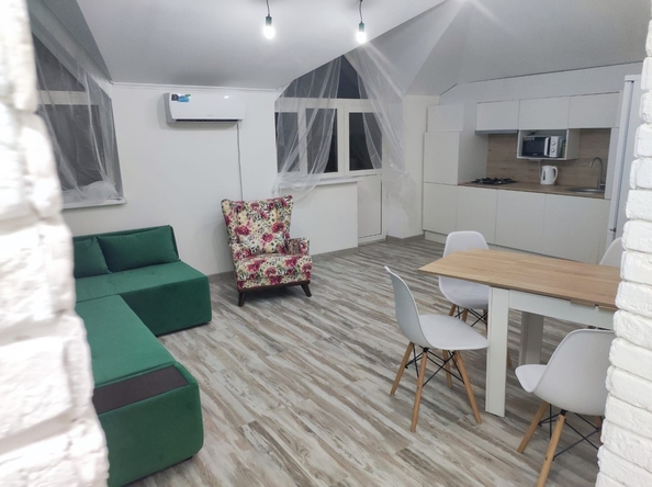 
  Продается 2-комн. квартира, 69 м², Крымская ул, д. 34
. Фото 2.