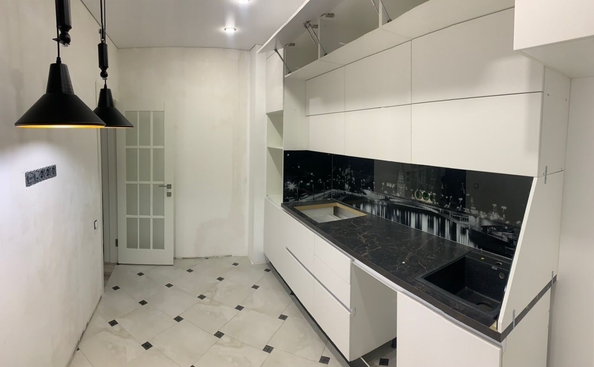 
  Продается 3-комн. квартира, 73 м², Западная ул, д. 15
. Фото 1.