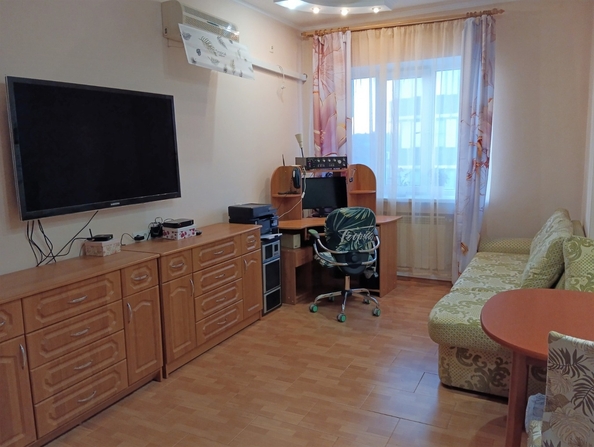 
  Продается 2-комн. квартира, 85 м², Толстого ул, д. 50
. Фото 3.