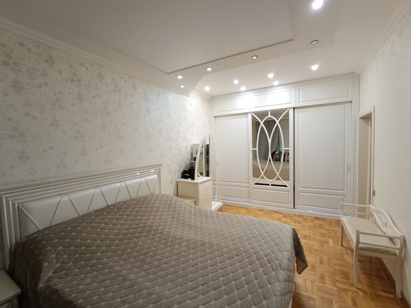 
  Продается 4-комн. квартира, 160 м², Ленина ул, д. 153
. Фото 2.