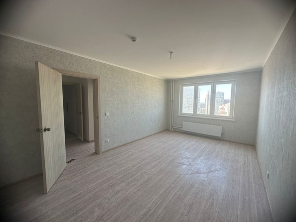 
  Продается 1-комн. квартира, 42 м², Адмирала Пустошкина ул
. Фото 2.