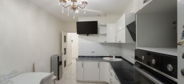 
  Продается 2-комн. квартира, 60 м², Крепостная ул, д. 51к1
. Фото 4.
