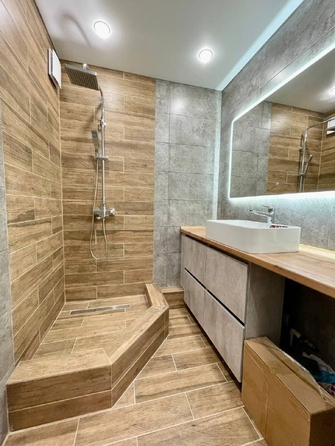 
  Продается 2-комн. квартира, 54 м², Тургенева ул, д. 250
. Фото 1.