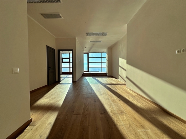 
  Продается 1-комн. квартира, 63 м², Революции пр-кт, д. 3
. Фото 8.