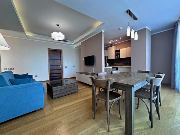 
  Продается 2-комн. квартира, 81 м², Революции пр-кт, д. 3
. Фото 11.