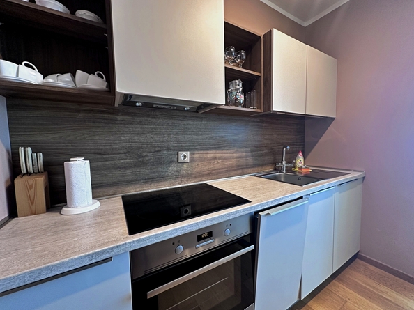 
  Продается 2-комн. квартира, 81 м², Революции пр-кт, д. 3
. Фото 14.