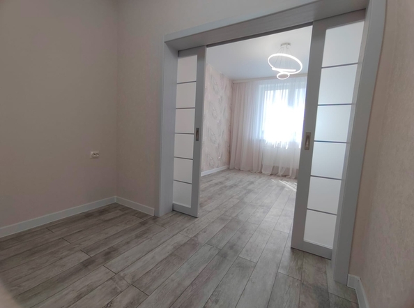 
  Продается 1-комн. квартира, 42 м², Владимирская ул, д. 142
. Фото 1.