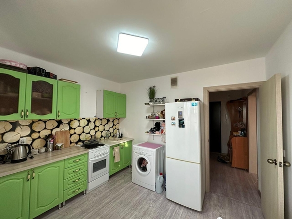 
  Продается 1-комн. квартира, 37 м², Адмирала Пустошкина ул, д. 16
. Фото 4.