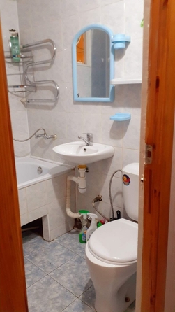 
  Продается 2-комн. квартира, 42 м², Горького ул, д. 64
. Фото 2.