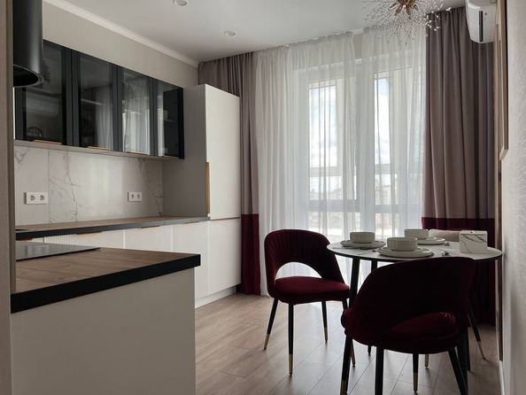 
  Продается 2-комн. квартира, 55 м², Крылова ул, д. 13к1
. Фото 12.