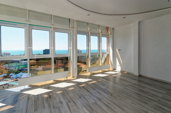 
  Продается 3-комн. квартира, 166 м², Кирова ул, д. 84
. Фото 2.