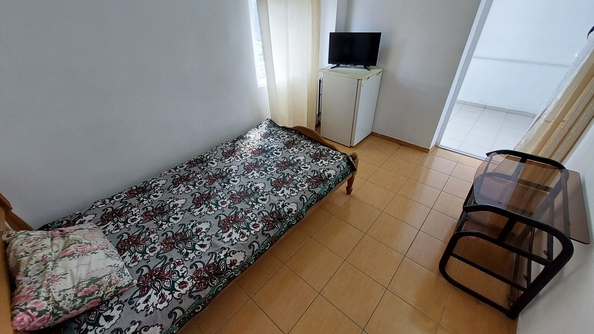 
  Продается 1-комн. квартира, 17 м², Кати Соловьяновой ул
. Фото 4.