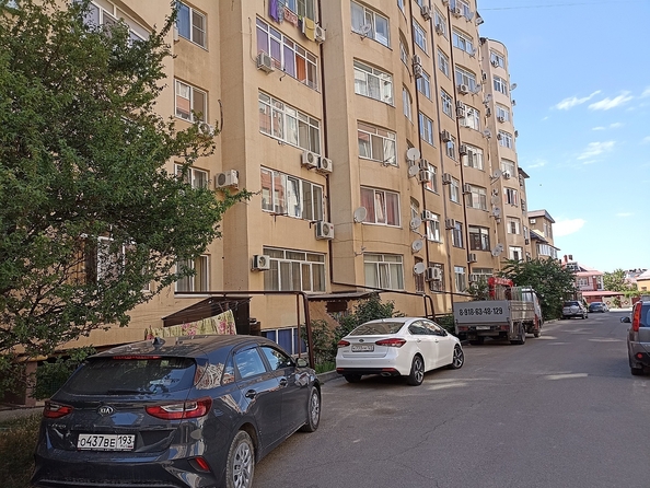 
  Продается 1-комн. квартира, 42 м², Лазурная ул, д. 16
. Фото 11.