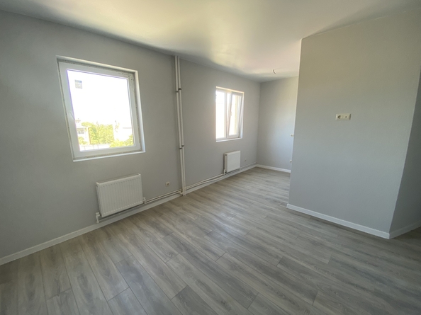 
  Продается студия, 28 м², Толстого ул, д. 81
. Фото 1.
