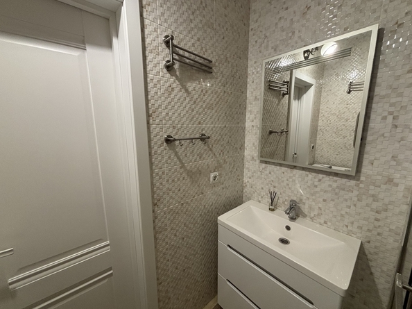 
  Продается 1-комн. квартира, 42 м², Астраханская ул, д. 71А
. Фото 35.