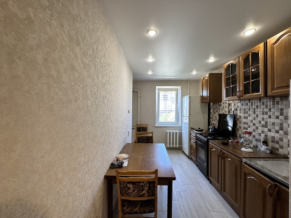 
  Продается 2-комн. квартира, 61 м², Ленина ул, д. 175
. Фото 3.