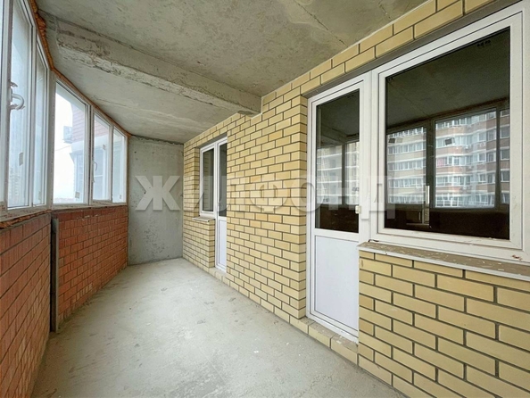 
  Продается 3-комн. квартира, 77.2 м², Цезаря Куникова ул
. Фото 8.