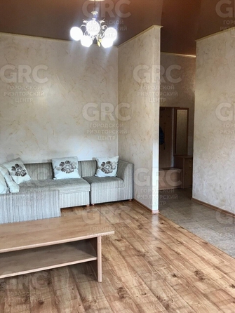 
  Продается 2-комн. квартира, 48 м², Конституции СССР ул, д. 10
. Фото 3.