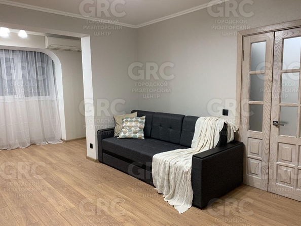 
  Продается 2-комн. квартира, 64 м², Санаторная ул, д. 55
. Фото 5.