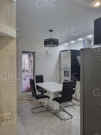 
  Продается 2-комн. квартира, 72.6 м², Первомайская ул, д. 19
. Фото 3.